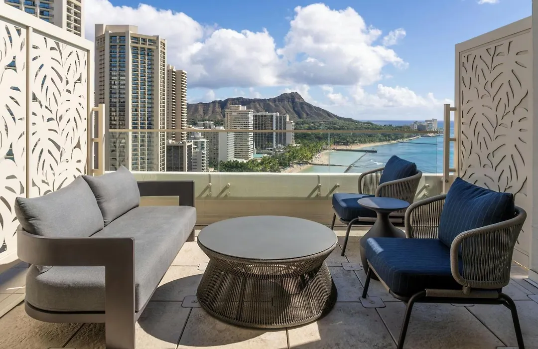 Moana Surfrider, A Westin Resort & Spa, Waikiki Beach-1
