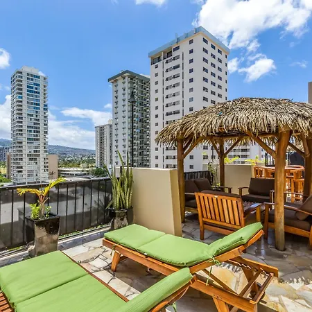 Castle Bamboo Waikiki Hotel-3